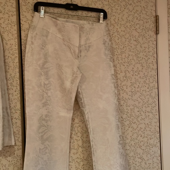 Tracey Reece Suit - Picture 4 of 7